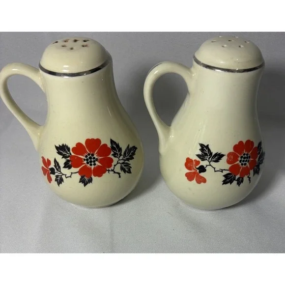 Vintage Hall Kitchenware‎ Orange Poppy Handled Salt & Pepper Shakers - Picture 6 of 9